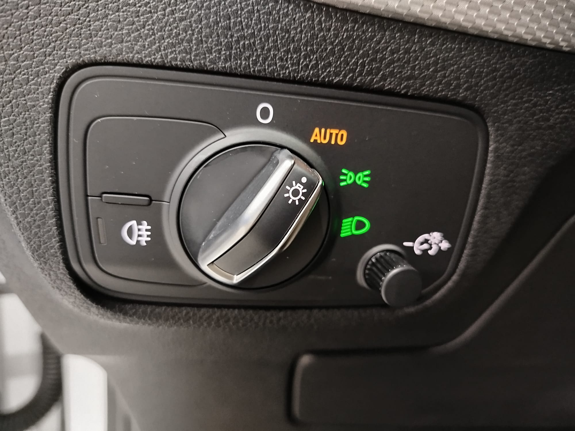 Audi Q2 S LINE S-TRONIC 35TFSI