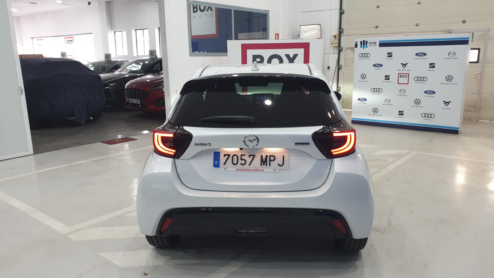 Mazda Mazda 2 HYBRID CVT HOMURA