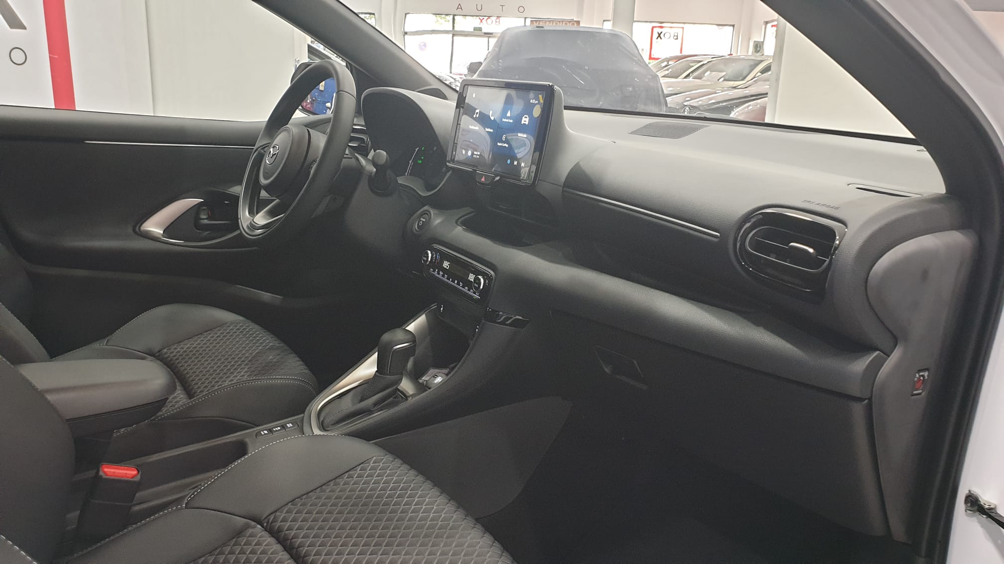 Mazda Mazda 2 HYBRID CVT HOMURA