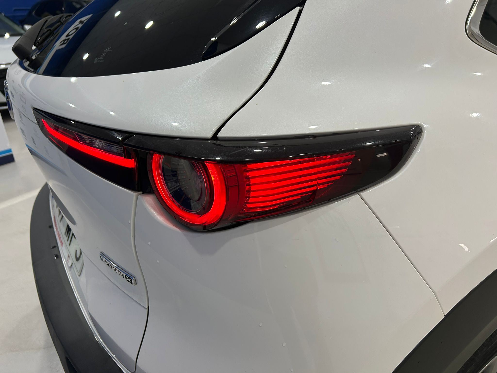 Mazda CX-30 E SKYACTIV X ZENITH AT 2WD PACK BOSE