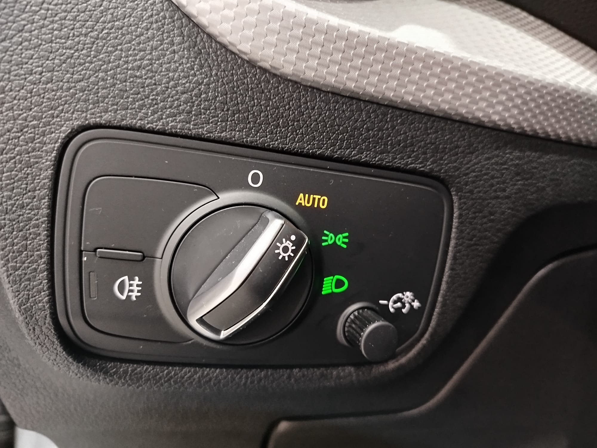 Audi Q2 S LINE 35TFSI S-TRONIC