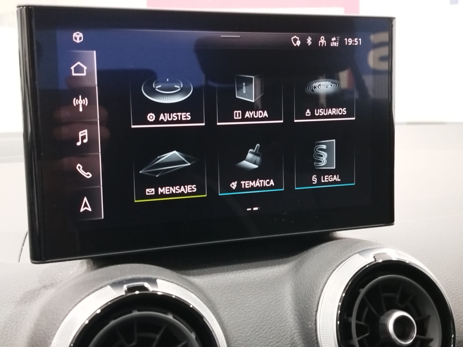 Audi Q2 S LINE 35TFSI S-TRONIC