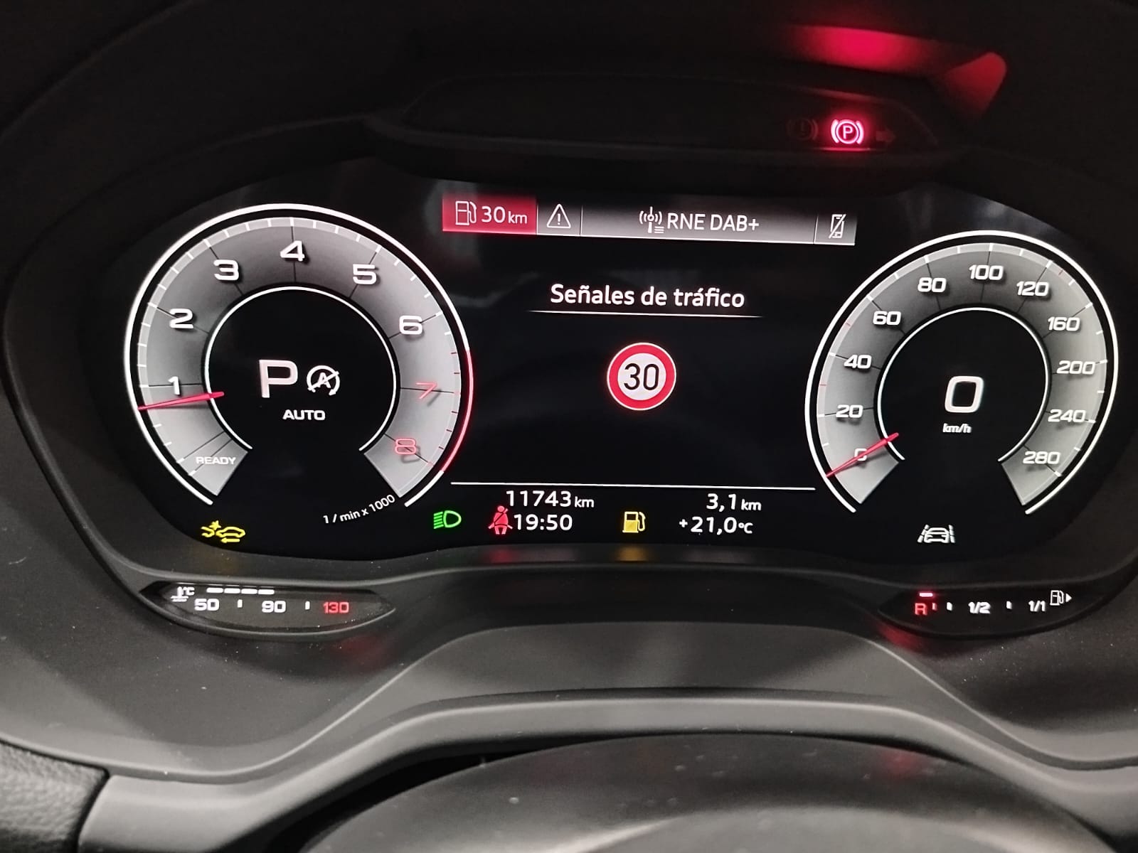 Audi Q2 S LINE 35TFSI S-TRONIC