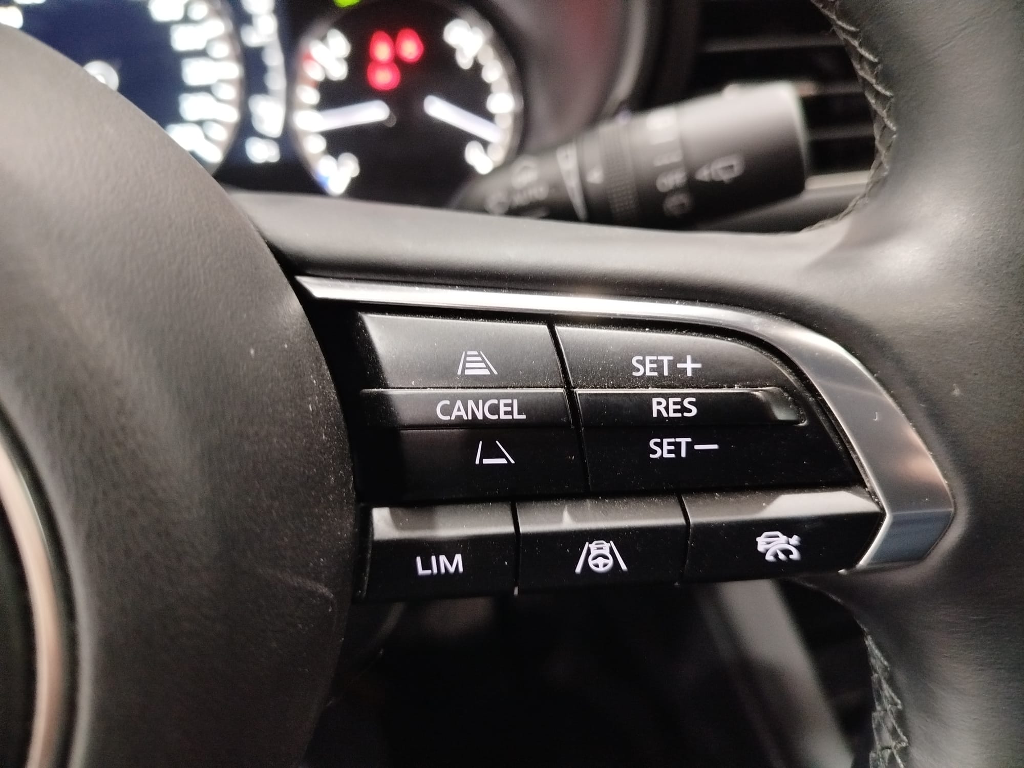 Mazda 3 EXCLUSIVE LINE MHEV